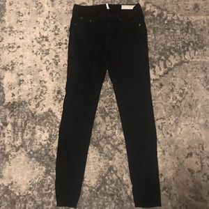 Skinny Jeans - very soft! Good condition